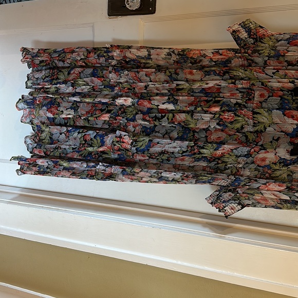 Dress from Anthropologie- never worn. Tags still on - Picture 3 of 6